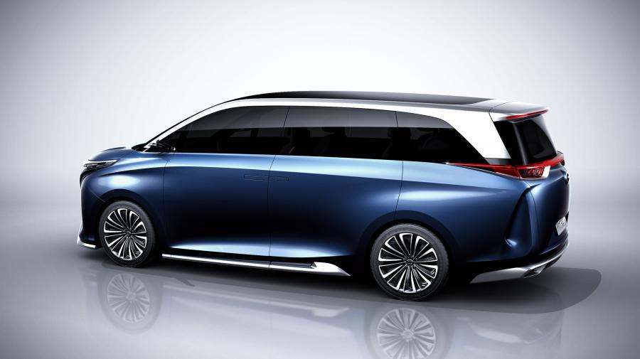  Trumpchi i-Lounge 2015 года  (фото 3 из 8)